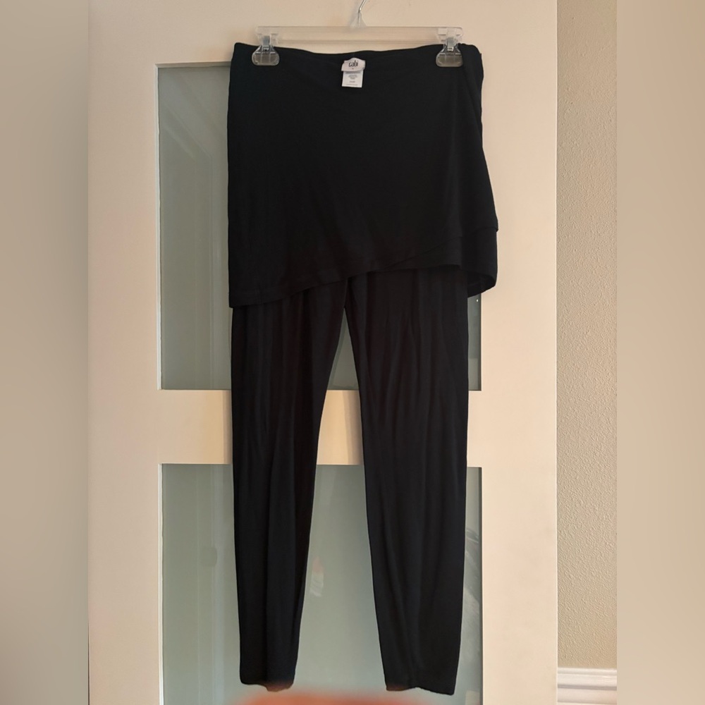 CAbi Dark Green M’leggings Size S